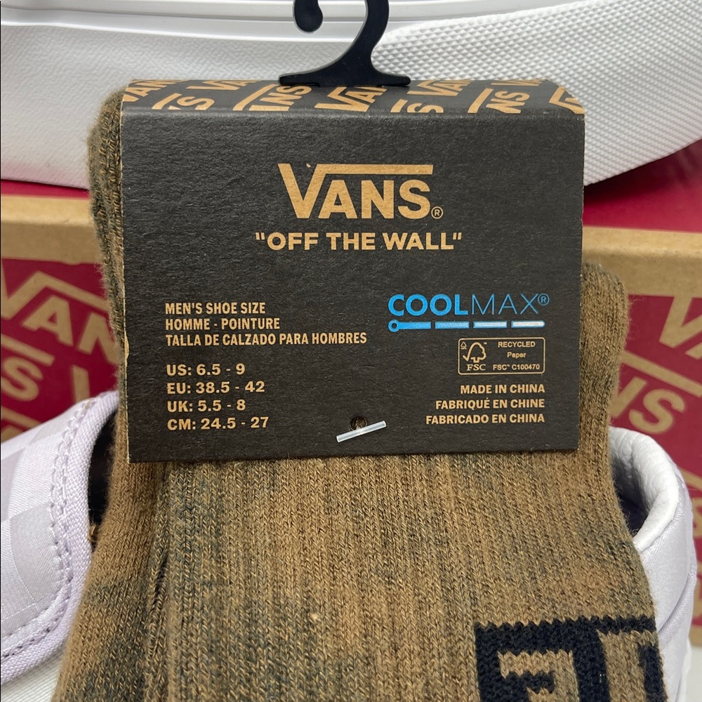 Vans CoolMax technology for comfort.
 "Off The Wall" Crew socks (1 pair) - Picture 14 of 16